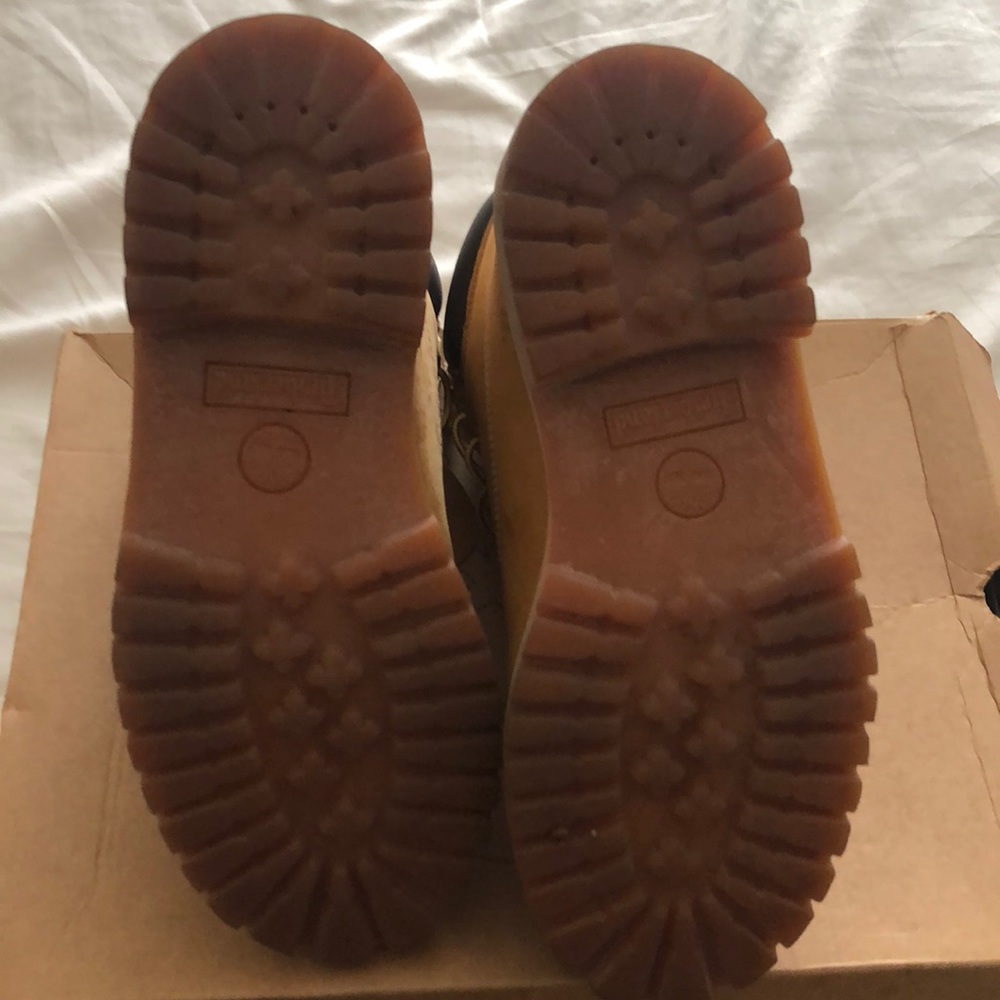 Timberland Boots - Picture 7 of 8